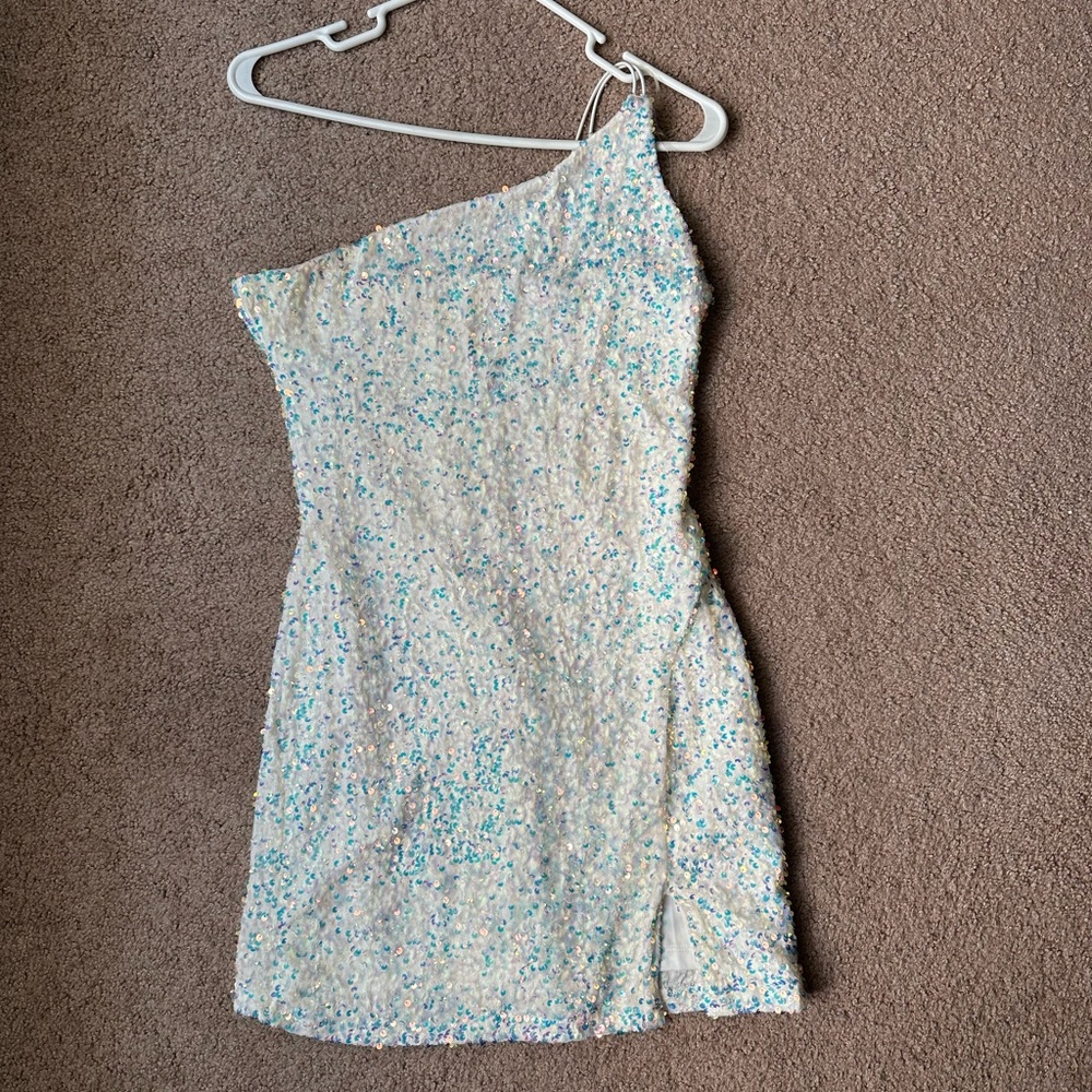 HOCO DRESS - Picture 2 of 5